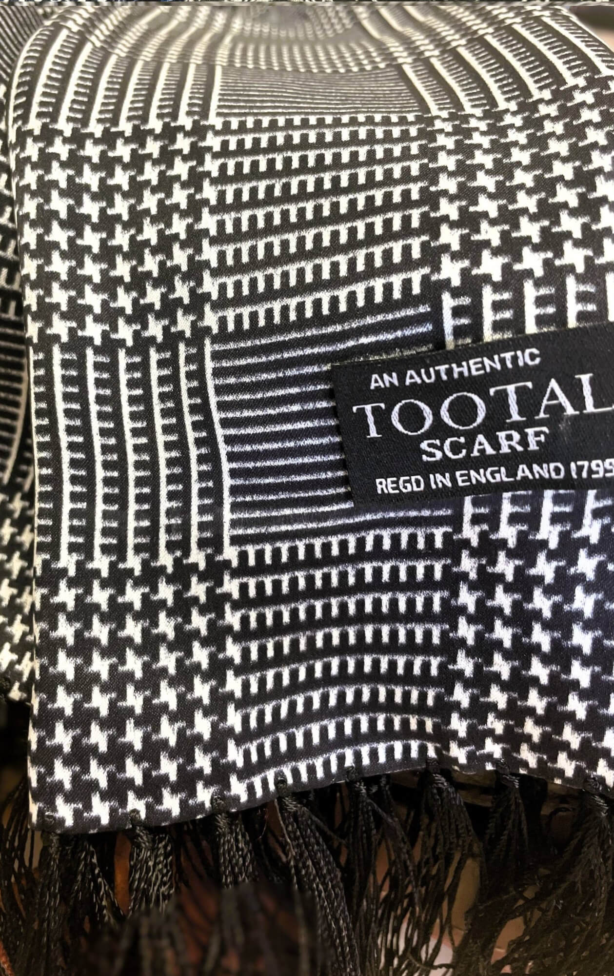 Tootal Black Prince of Wales Silk Scarf - Image 2